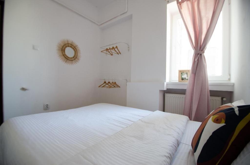 Bright Apartment Near Cismigiu And Old Town 부쿠레슈티 외부 사진